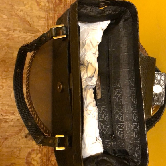 Purse - Picture 2 of 2